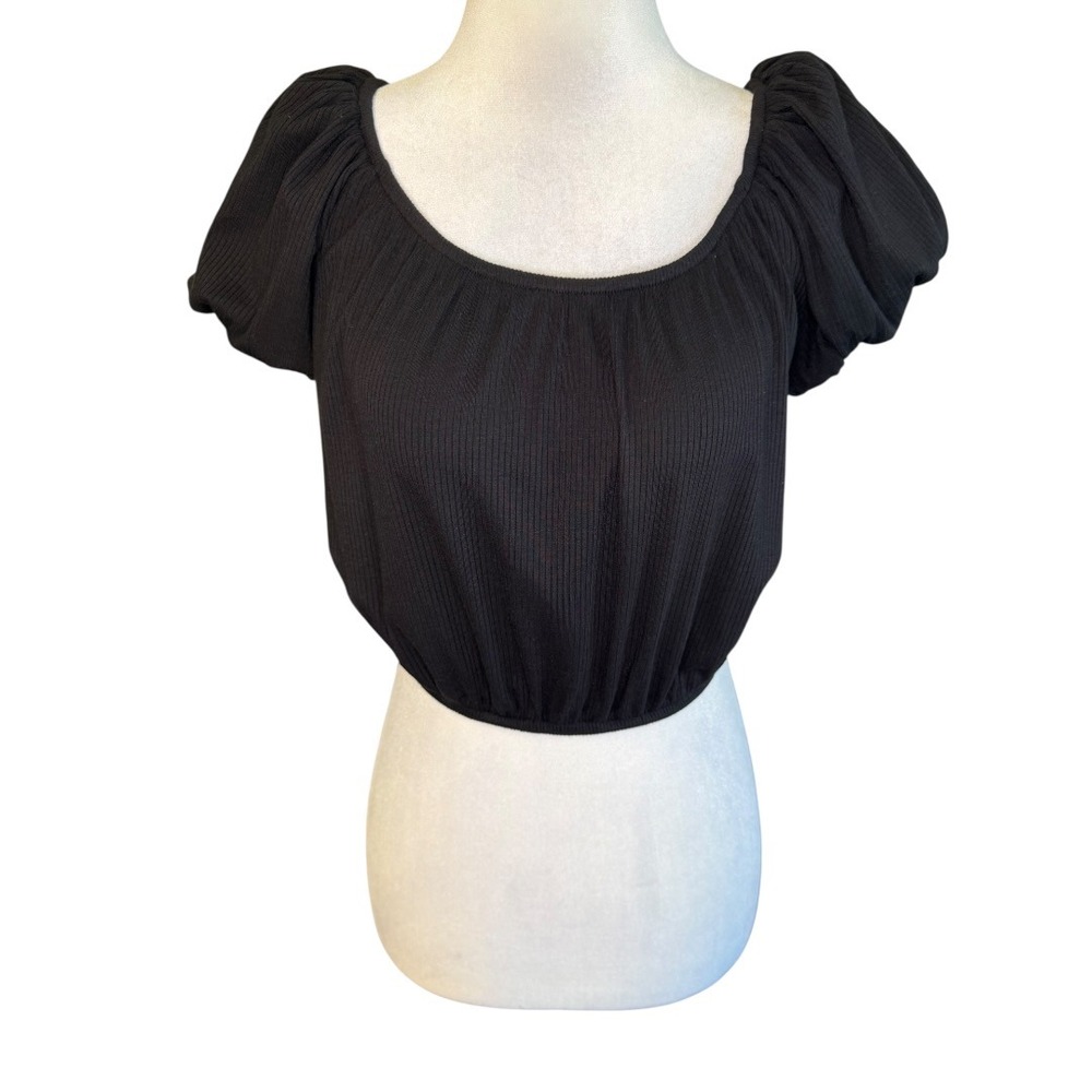 Urban Social‎ Women's Black Ribbed Puff Sleeve Crop Top Scoop Neck Small NWT